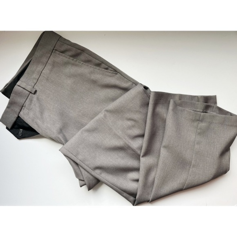Kenneth Cole Reaction • Grey Trouser Dress Pants